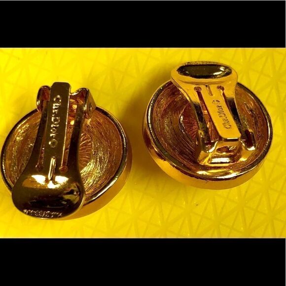 Vintage Signed Christian Dior Pearl & Crystal Button Clip Earrings gold-tone - Picture 3 of 3